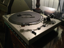 Technics SL-1650 Turntable, Absolutely Mint Time Capsule, Stacker Spindle, Audio Technica AT14Sa Cartridge, Serviced, Watch Video!
