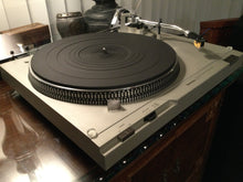 Technics SL-D2 Turntable, Just About Mint, Audio Technica Cartridge, New Lid, Serviced, Watch Video!