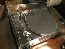 Technics SL-1900 Turntable, Just About Mint, Stanton 500 Cartridge, New Lid, Serviced, Watch Video!