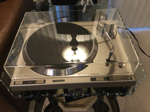 Pioneer PL-600 Turntable, Just About Mint, Shure M55E Cartridge, New Lid, Serviced, Watch Video!