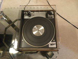 DUAL 601 TURNTABLE, JUST ABOUT MINT, SHURE CARTRIDGE, NEW LID, SERVICED