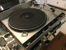 Technics SL-3350 Turntable, Just About Mint, Shure M70EJ Cartridge, Original Box& Manual, Drop Spindles, Watch Video!