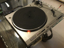 TECHNICS SL-D303 TURNTABLE, JUST ABOUT MINT, STANTON 680 CARTRIDGE, SERVICED, WARCH VIDEO!