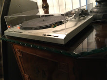Technics SL-D202 Turntable, Extra Clean, Audio Technica Cartridge, New Lid, Serviced, Watch Video!