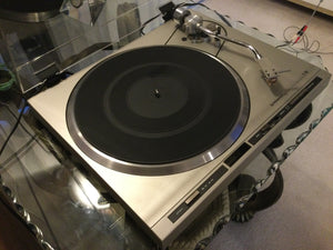 PIONEER PL-400 TURNTABLE, JUST ABOUT MINT, PIONEER CARTRIDGE, SERVICED, WATCH VIDEO!