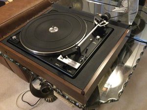 Dual 1237 Turntable, Absolutely Mint, AT Cartridge, New Lid, Serviced, Watch Video!