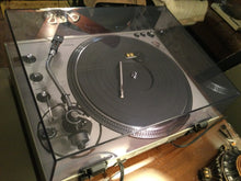 Technics SL-1650 Turntable, Absolutely Mint Time Capsule, Stacker Spindle, Audio Technica AT14Sa Cartridge, Serviced, Watch Video!