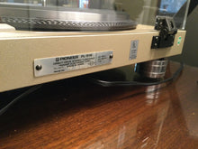 Pioneer PL-518 Turntable, Just About Mint, Shure RM-950ED Cartridge, New Lid, Serviced, Watch Video!