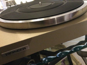 Pioneer PL-514 Turntable, Extra Clean, Pickering Cartridge, New Lid, Serviced, Watch Video!