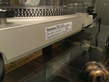 Technics SL-220 Turntable, Just About Mint, Audio Technica Cartridge, New Lid, Serviced, Watch Video!