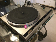 Technics SL-Q3 Turntable, Near Mint, Audio Technica Cartridge, New Lid, Serviced, Watch Video!