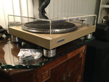 Pioneer PL-560 Turntable, Near Mint, Shure M70BX Cartridge, New Lid, Serviced, Watch Video!