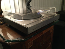 Pioneer PL-610 Turntable, Extra Clean, Stanton L-720 Cartridge, New Lid, Serviced, Watch Video!