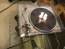 TECHNICS SL-D303 TURNTABLE, JUST ABOUT MINT, STANTON 680 CARTRIDGE, SERVICED, WARCH VIDEO!