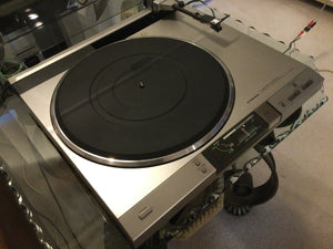 Pioneer PL-L800 Turntable, Just About Mint, Shure Cartridge, Watch Video!