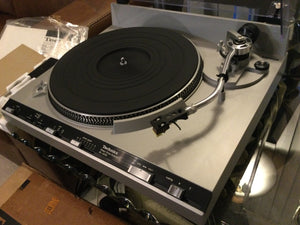 Technics SL-3350 Turntable, Just About Mint, Shure M70EJ Cartridge, Original Box& Manual, Drop Spindles, Watch Video!